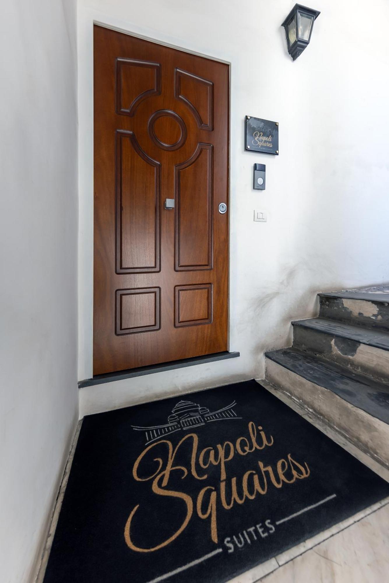 Napoli Squares Suites Ngoại thất bức ảnh