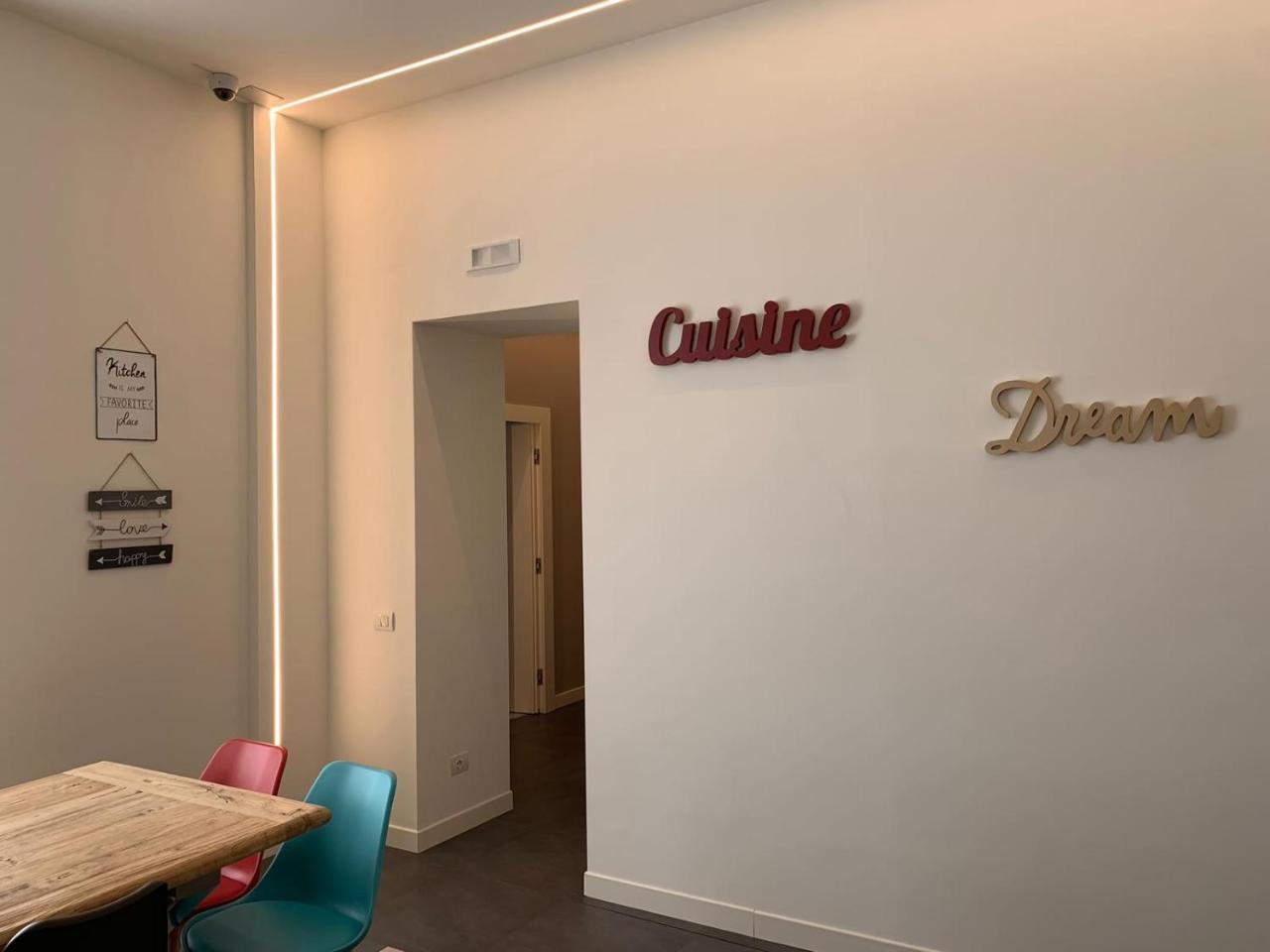 Napoli Squares Suites Ngoại thất bức ảnh