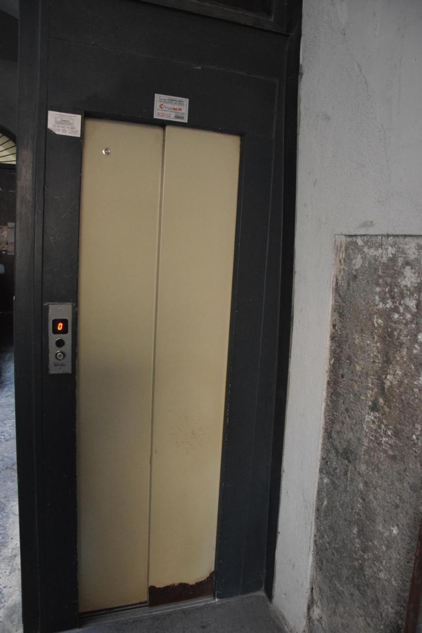 Napoli Squares Suites Ngoại thất bức ảnh
