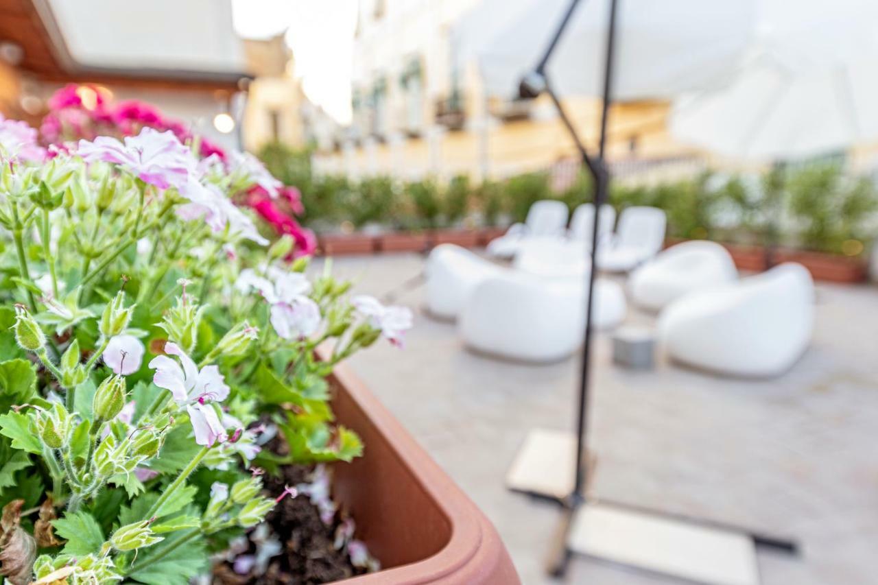 Napoli Squares Suites Ngoại thất bức ảnh