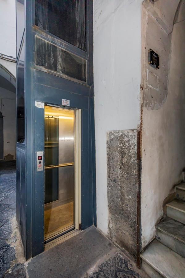 Napoli Squares Suites Ngoại thất bức ảnh